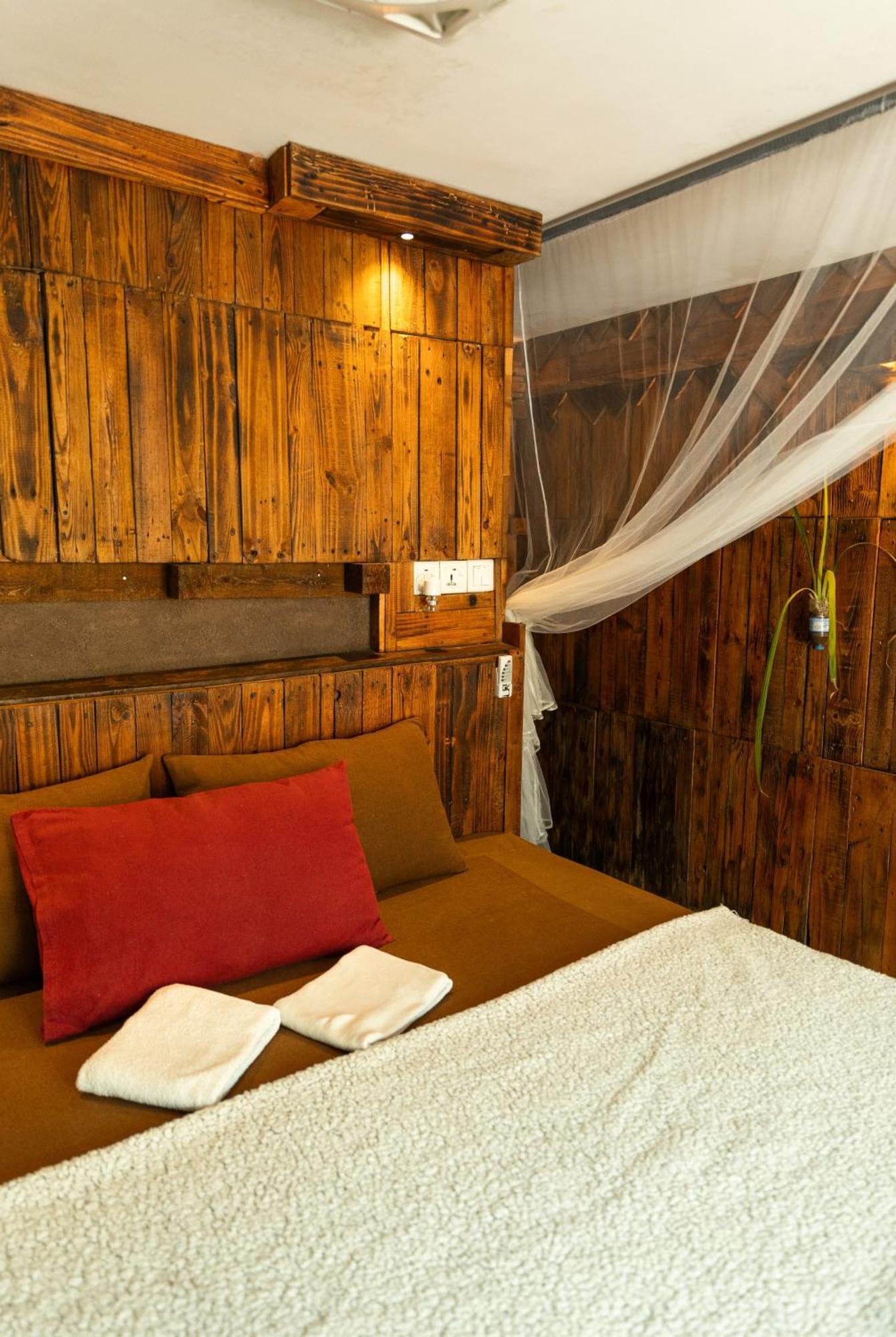 Hotel La Pinchi " Pinchi'S Bed " Gampola Exterior foto