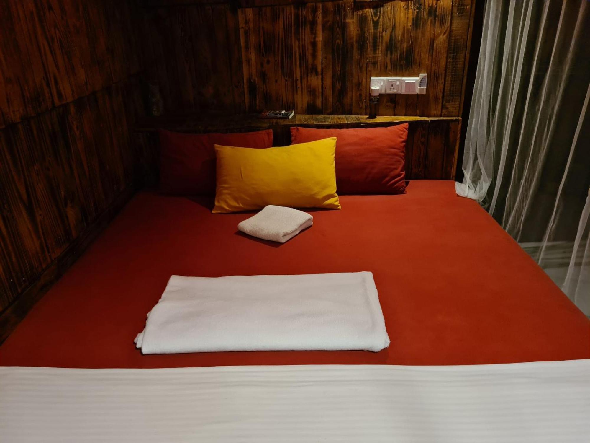 Hotel La Pinchi " Pinchi'S Bed " Gampola Exterior foto